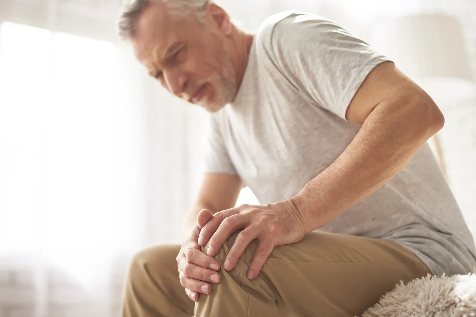 Learn about phlebitis, its types, causes, and symptoms. Discover treatment options and prevention strategies for vein inflammation. Expert insights from Metro Vein Centers on managing this common vascular condition.