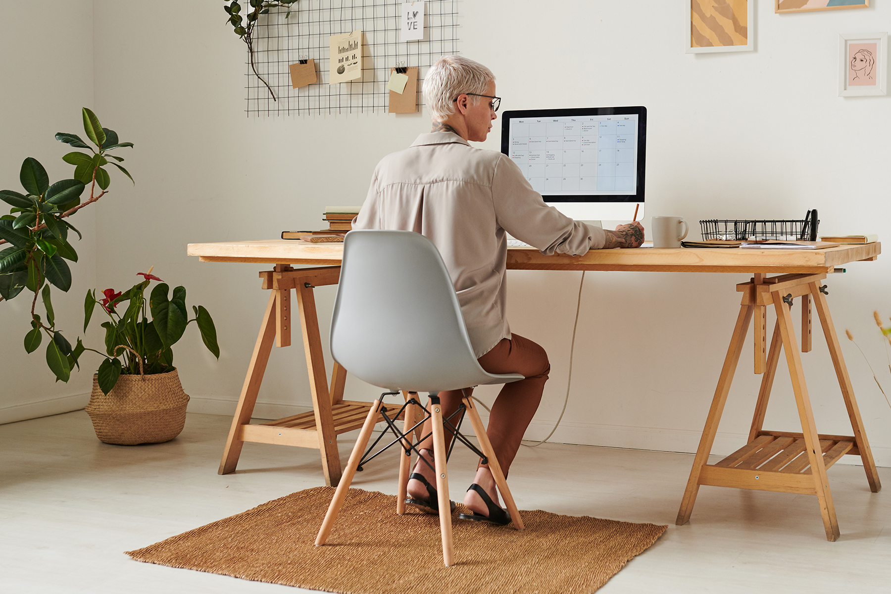 Descubra por qué se rompen las venas, las señales de advertencia y las opciones de tratamiento. Aprenda a prevenir complicaciones y a proteger su salud vascular.